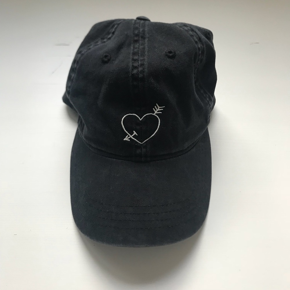 Pac Sun heart baseball hat